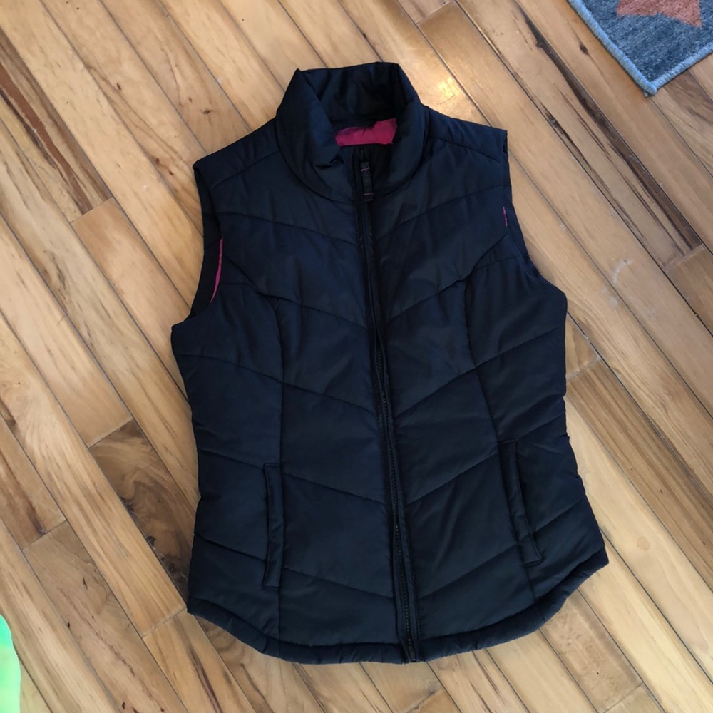 Aeropostale vest